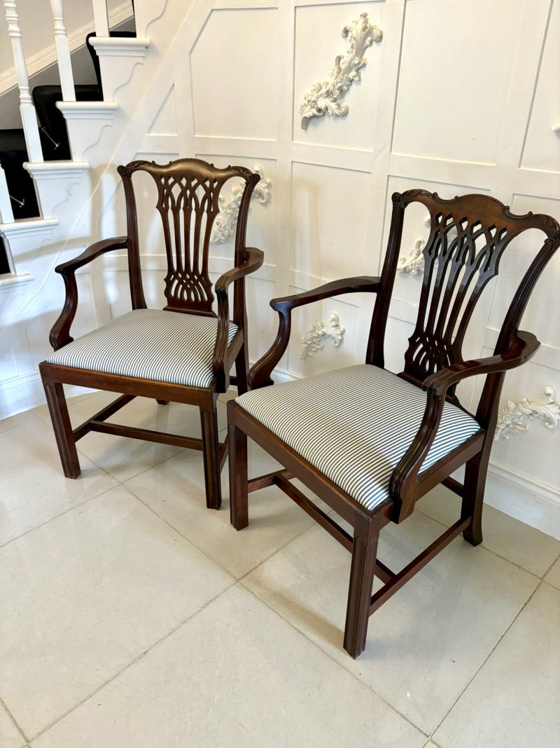 Outstanding Quality Set of 8 Antique Victorian Carved Mahogany Dining Chairs - Image 3